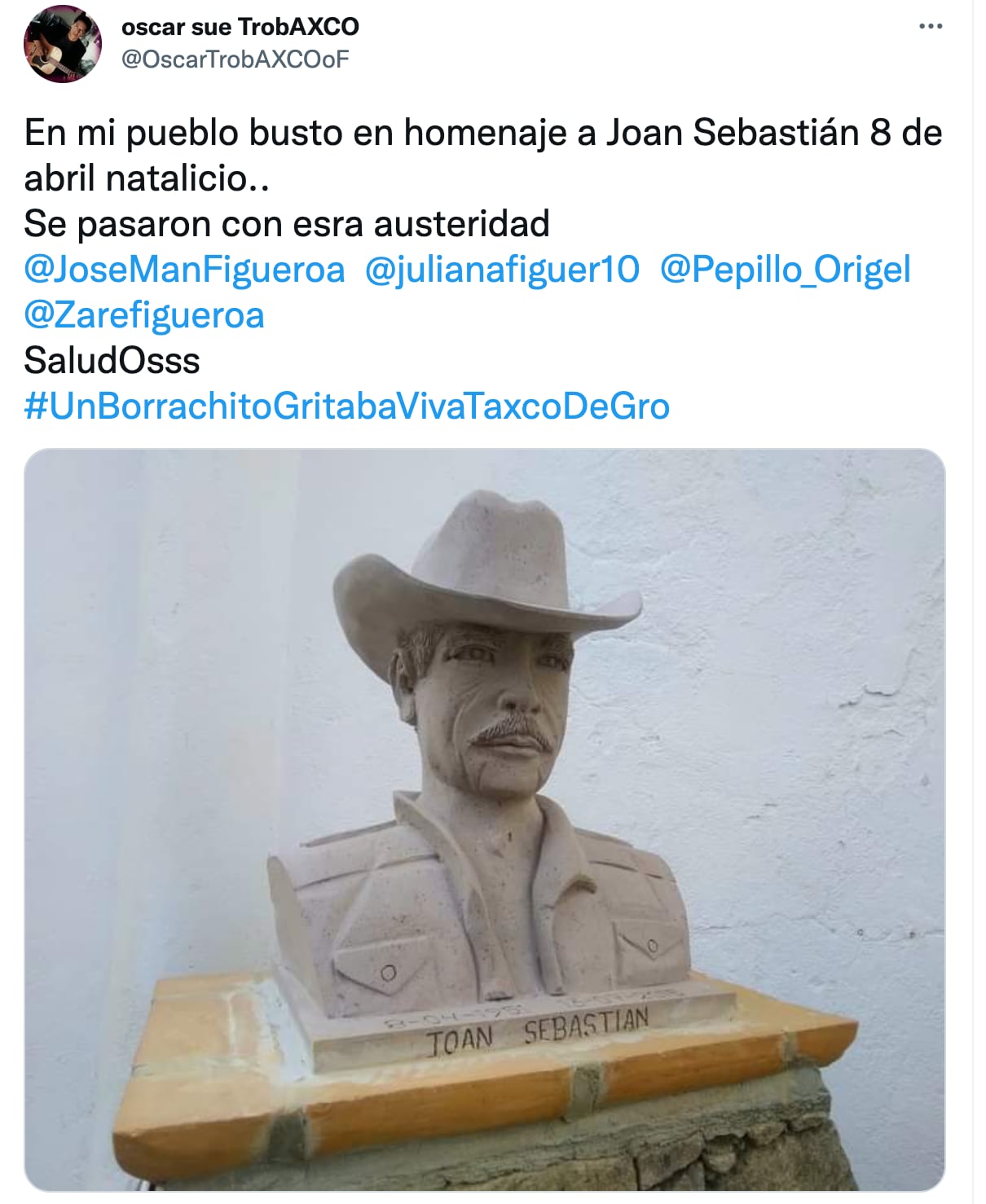 Colocan Busto de Joan Sebastian