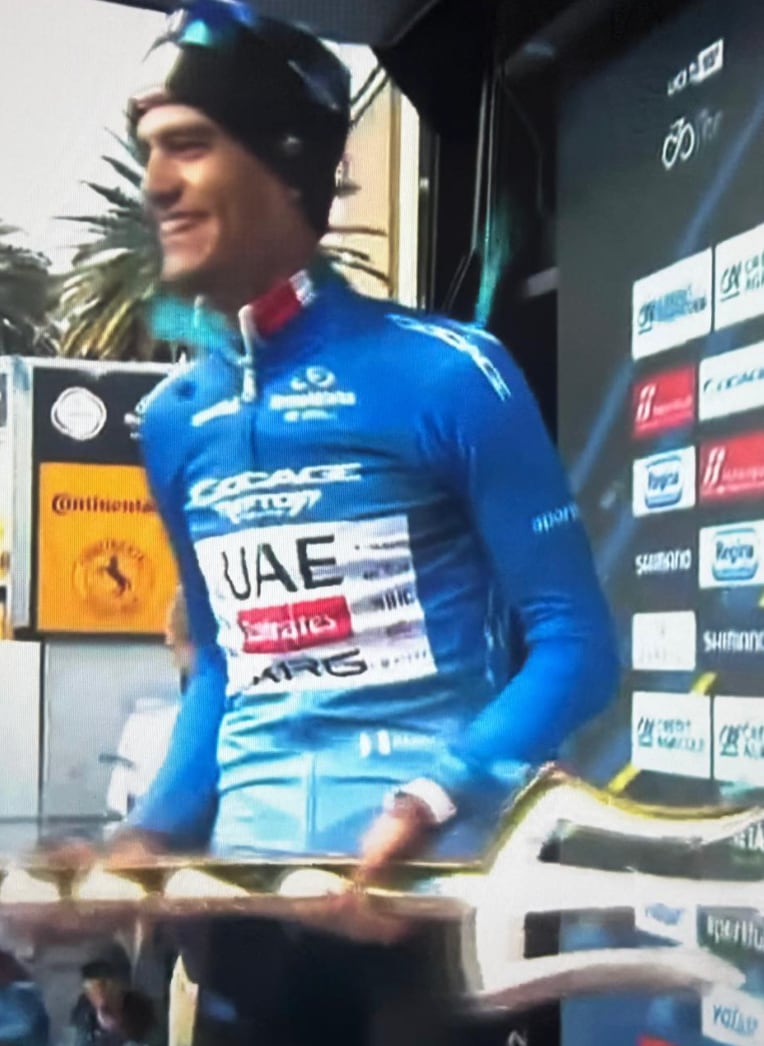 Isaac del Toro con el Tridente que lo destaca como el Rey de los dos mares Tirreno-Adriático