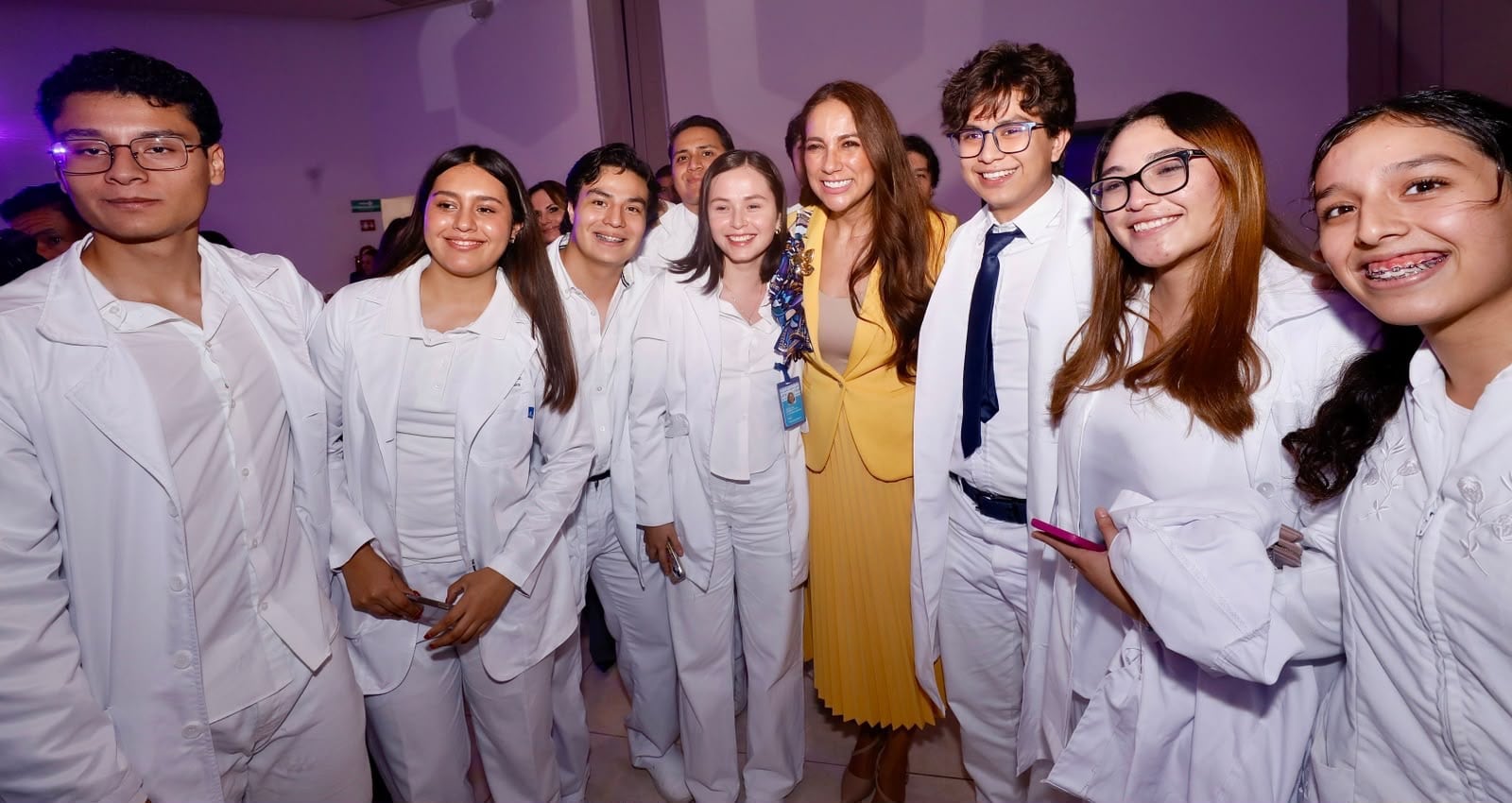 Libia Dennise encabeza acciones para fortalecer el talento y atención en salud