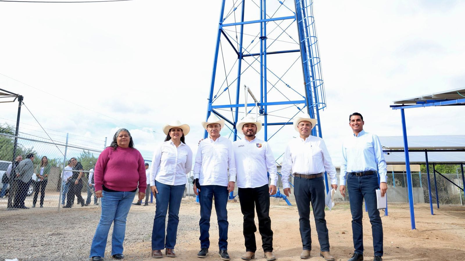Alfonso Durazo fortalece infraestructura hídrica y entre más de 600 mil becas en Sonora