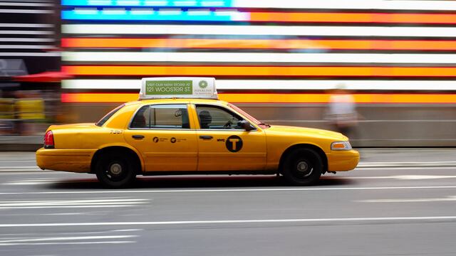 Taxista de Nueva York atropella a varias personas