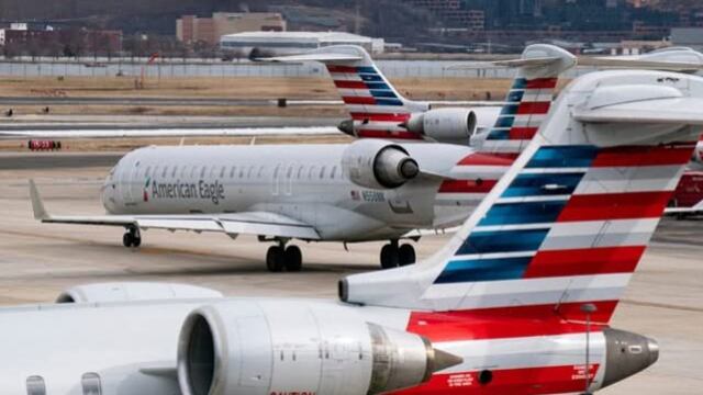 American Airlines: chocan alas de dos jets en Aeropuerto Nacional Ronald Reagade Washington