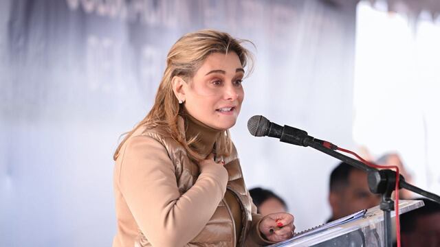 Maru Campos en el edificio de la Fiscalía Zona Noroeste