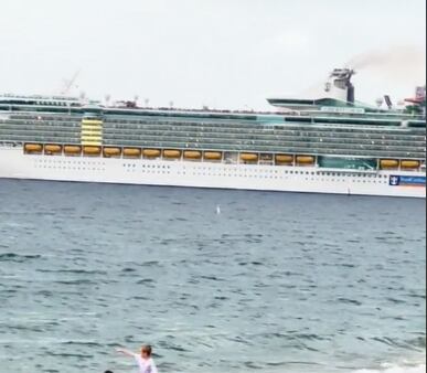 Su crucero las deja