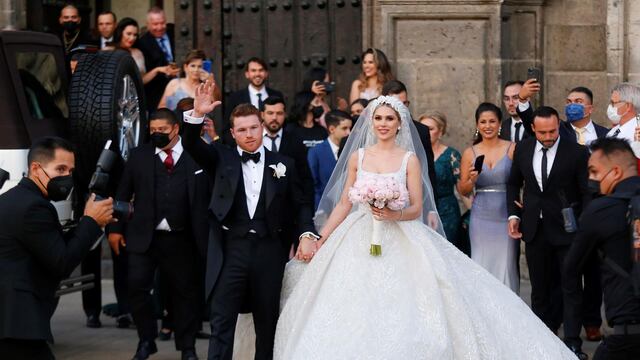 Canelo y Fernanda Gómez se casaron por la iglesia