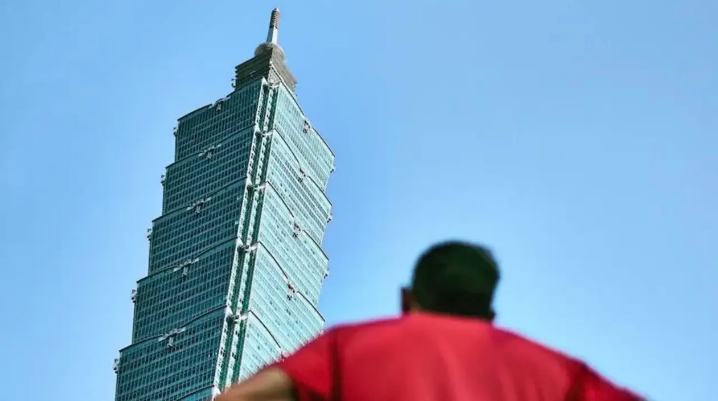 Alex Honnold escalará el rascacielos Taipei 101