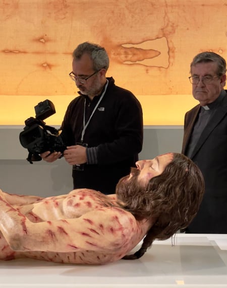 Cuerpo hiperrealista de Cristo