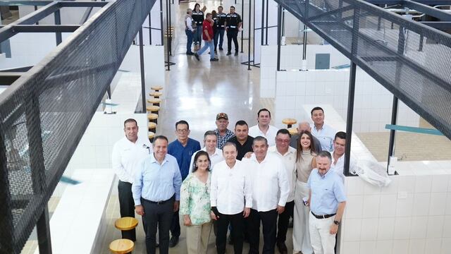Alfonso Durazo entrega instalaciones renovadas del Mercado Municipal “José María Pino Suárez”