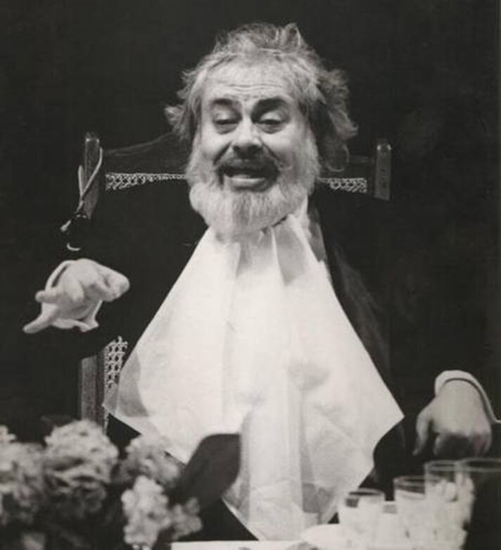 Alcaraz en La conspiración de la cucaña; 1989.