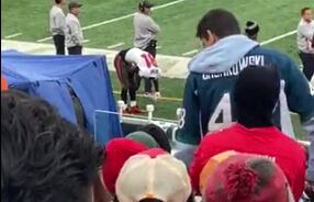 Antonio Brown abandonó el campo (Foto: Captura de video)