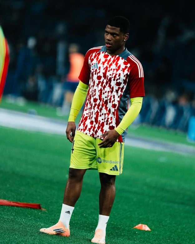 Óscar Perea, futbolista colombiano