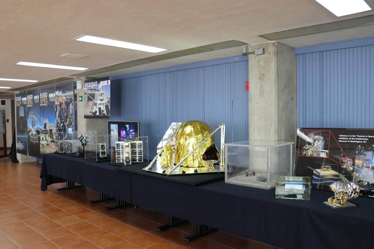 China conoce la misión lunar mexicana Colmena-2.