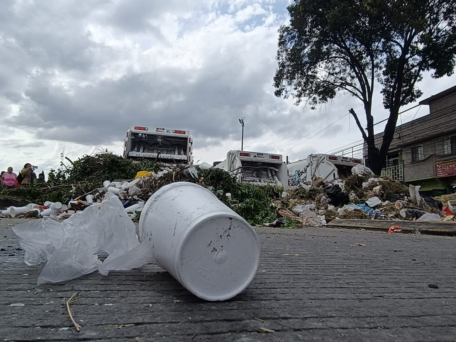 Bloqueos en Ecatepec hoy 19 de diciembre: Vía Morelos se llenó de basura