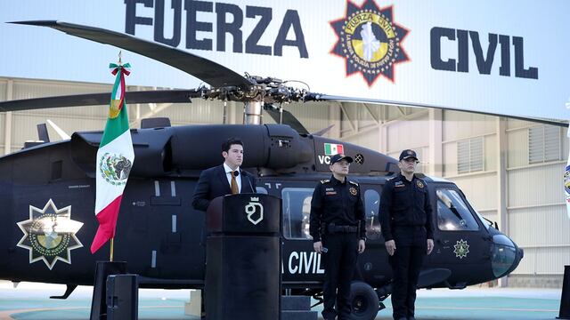 Samuel García presenta nuevo helicóptero Black Hawk