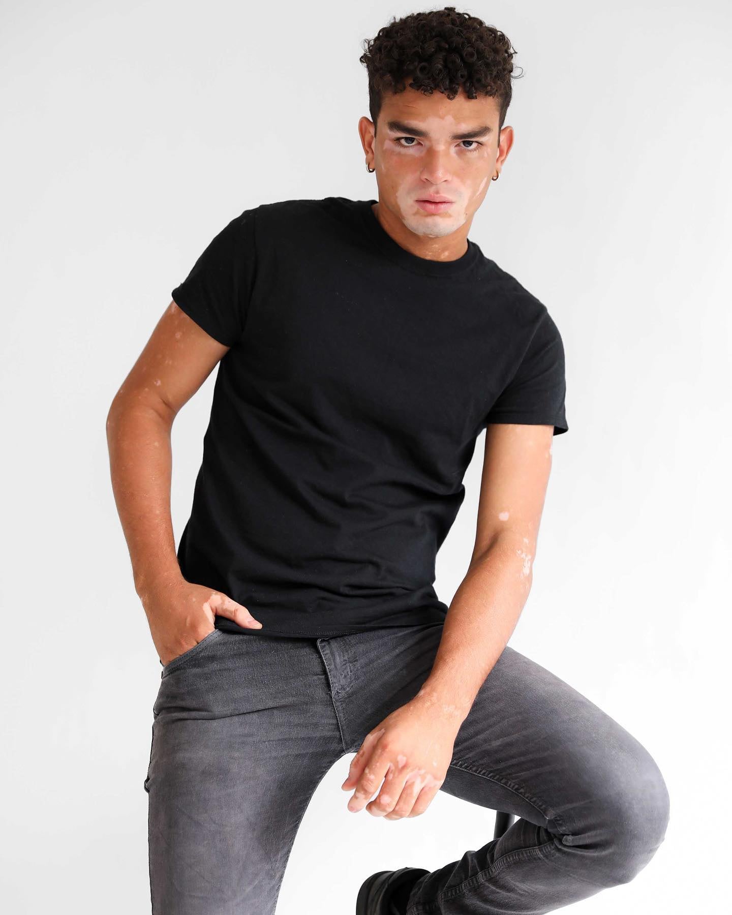 Daniel Ruenes, modelo.