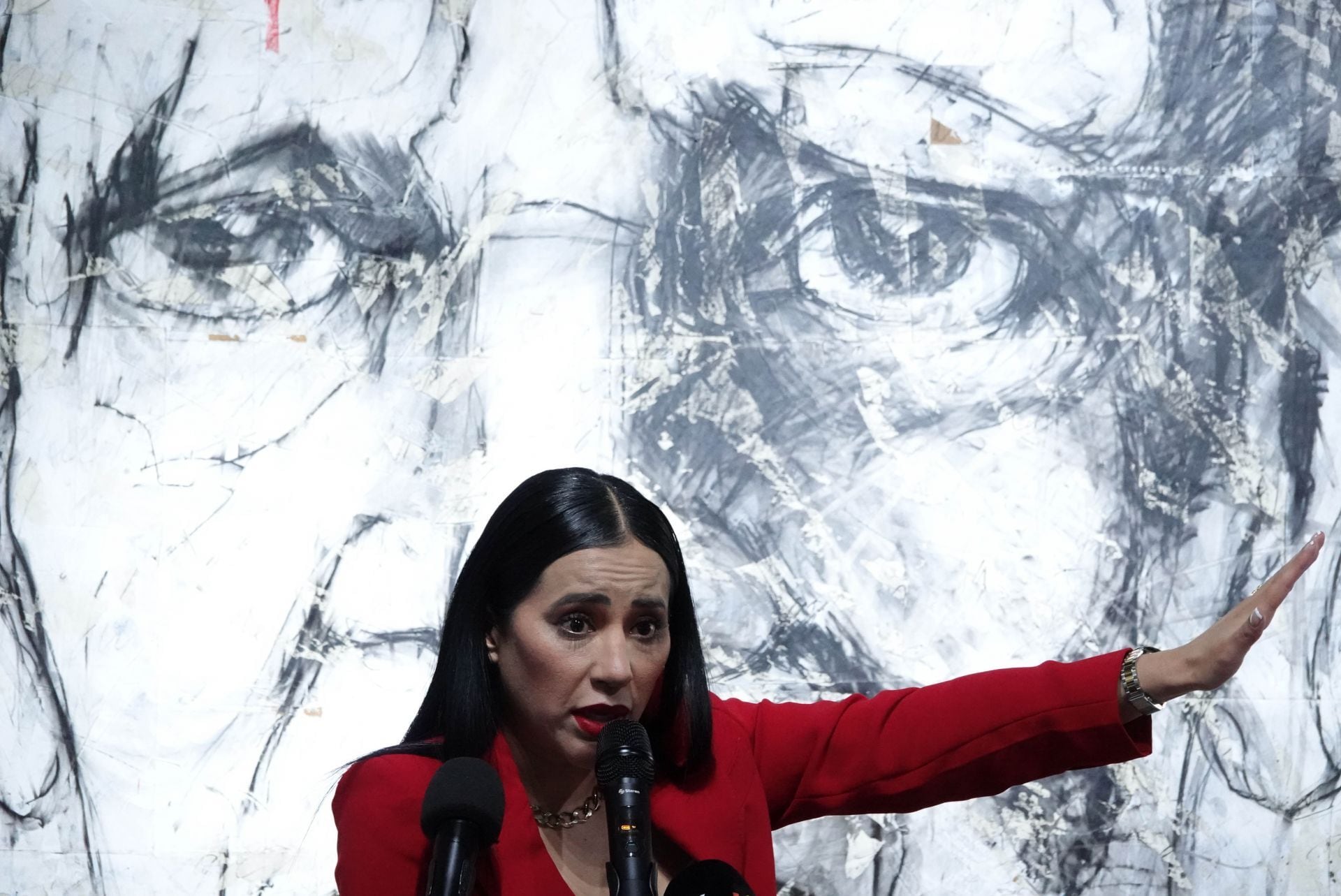 Sandra Cuevas pide que no la criminalicen por sus ex parejas