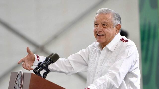 AMLO señala como "cínico" a Jorge Castañeda