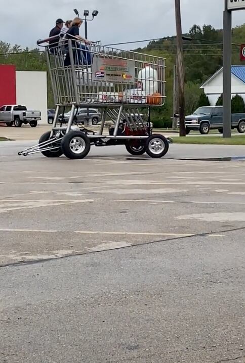 Carrito del super como coche