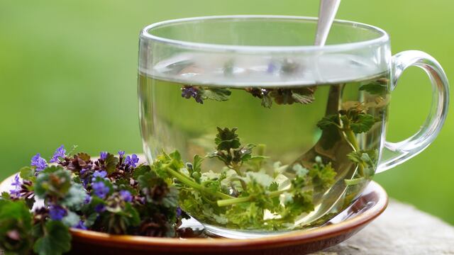 4 infusiones de té para el dolor de garganta