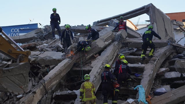 Aumenta la cifra de muertos por terremoto en Colombia: ya son más de 220