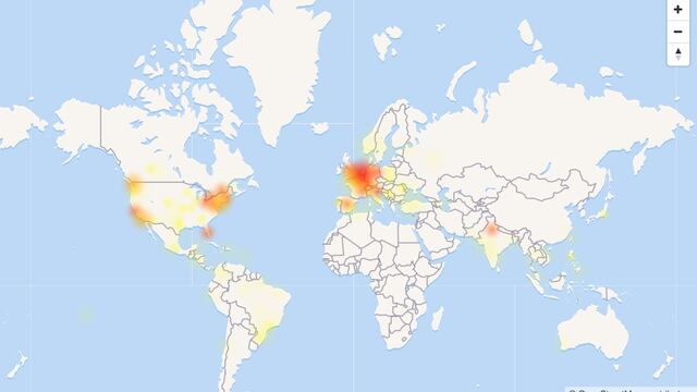Reportan caída de páginas en Facebook