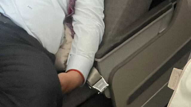 Alejandro Moreno durmiendo