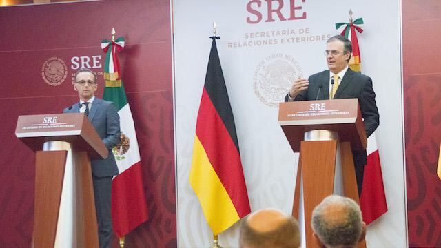 Marcelo Ebrard (der) con el canciller de Alemania, Heiko Maas.