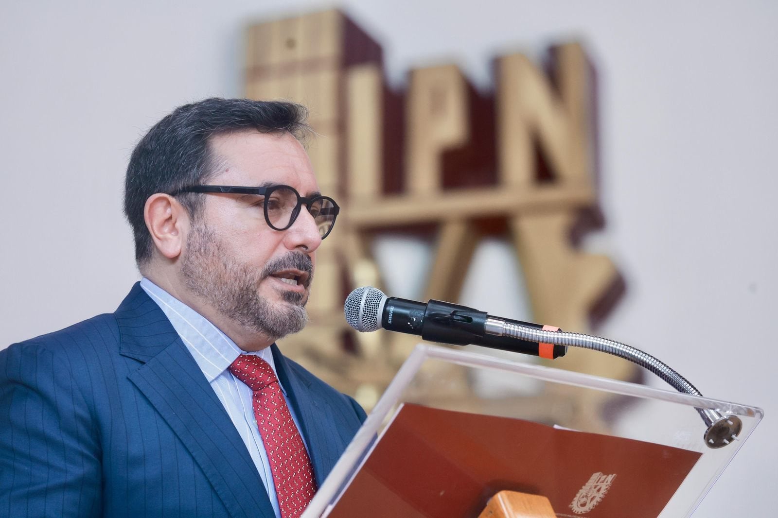 ¿Quién es Arturo Reyes Sandoval?