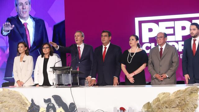 Sergio Salomón en toma de protesta de José Chedraui