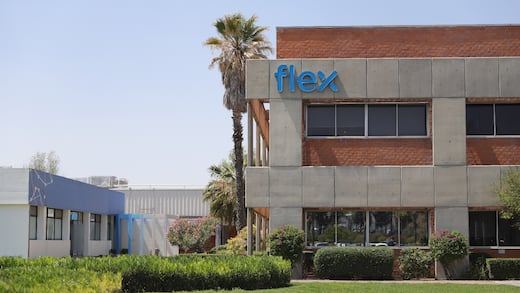 Tere Jiménez celebra inversión de Flex en Aguascalientes por mil mdd