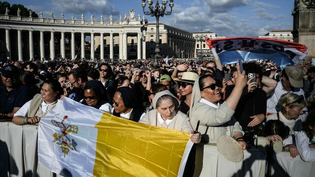 Celebración de nuevo papa Robert Prevost, León XIV