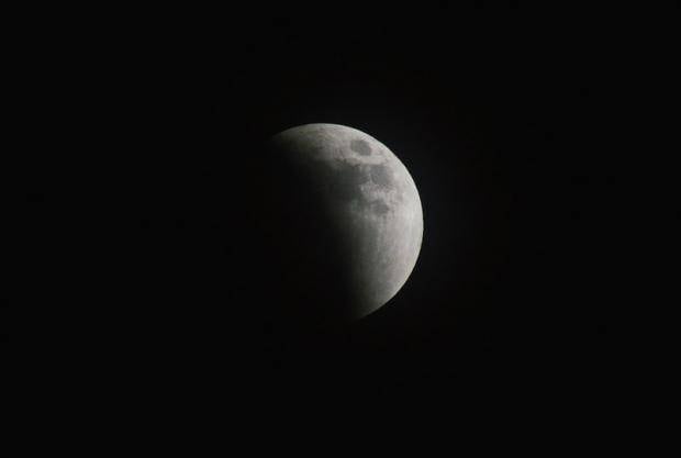 Eclipse lunar