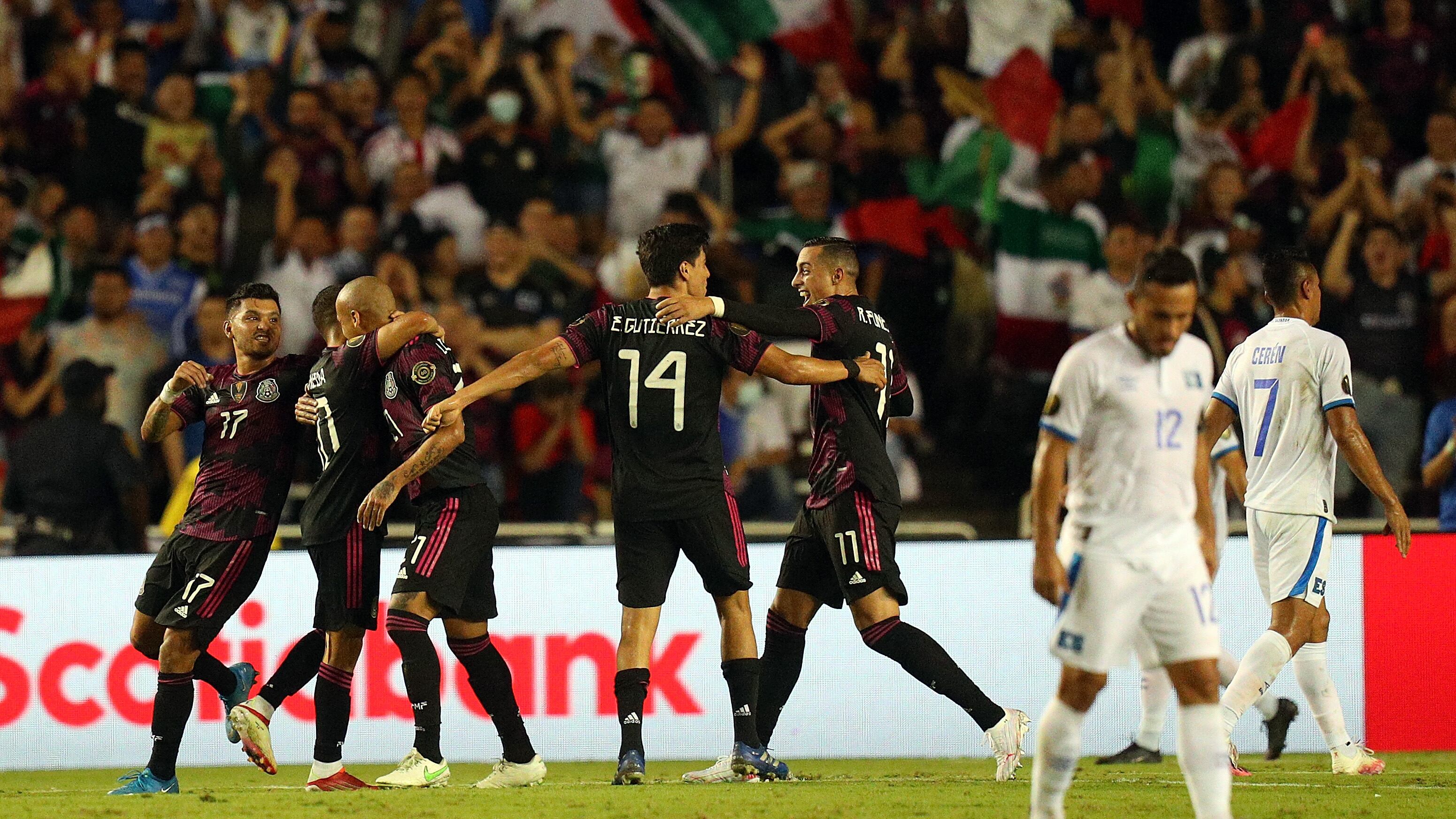 Selección de futbol de México vence a la Selección de futbol de El Salvador para pasar como líder de grupo en la Copa Oro 2021