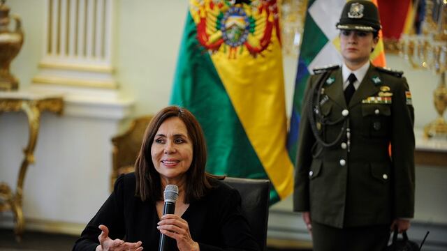 Karen Longaric, canciller de Bolivia afirmó que el país no es colonia de México