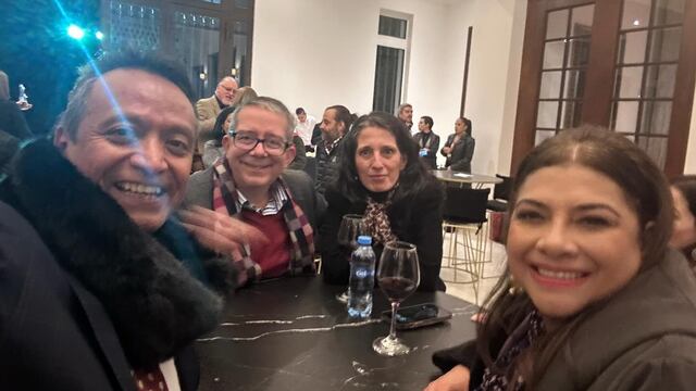 Morena celebra fin de año en Los Pinos