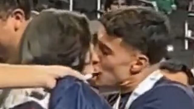 Americanistas celebran título de EU