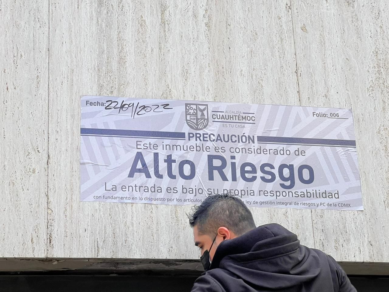 Colocan sellos de Alto Riesgo en Edificio en Doctor Lucio, colonia Doctores