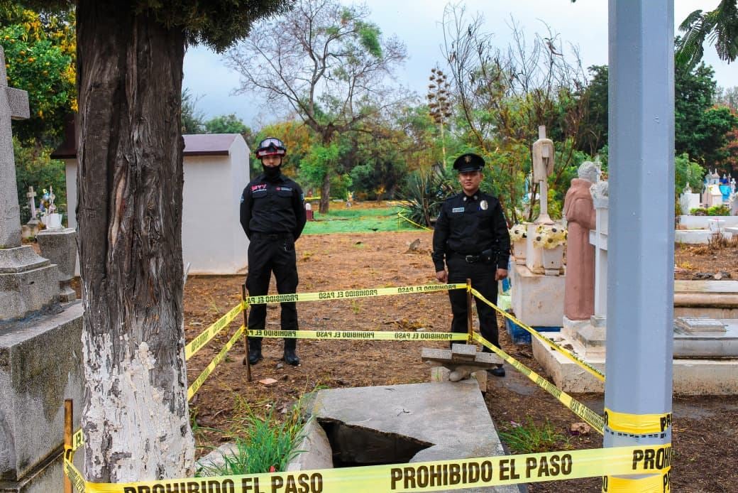 Monterrey se prepara para recibir visitantes en panteones