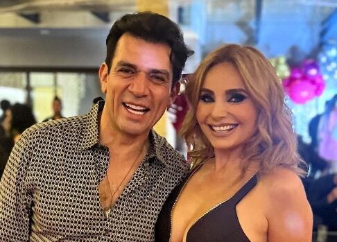 Jorge Salinas y Elizabeth Álvarez