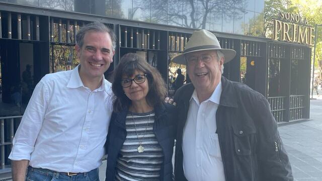 Lorenzo Córdova comparte una de las últimas fotos con vida de Carlos Urzúa Macías