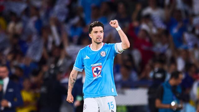 Nacho Rivero en la ida de las semifinales entre Cruz Azul vs América.