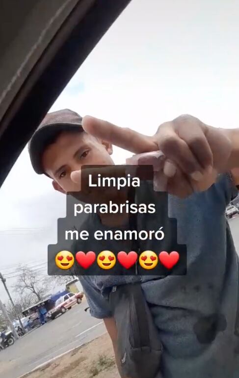 Se enamora de limpiaparabrisas en Veracruz