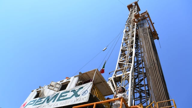 Pemex compra equipos para perforar pozos