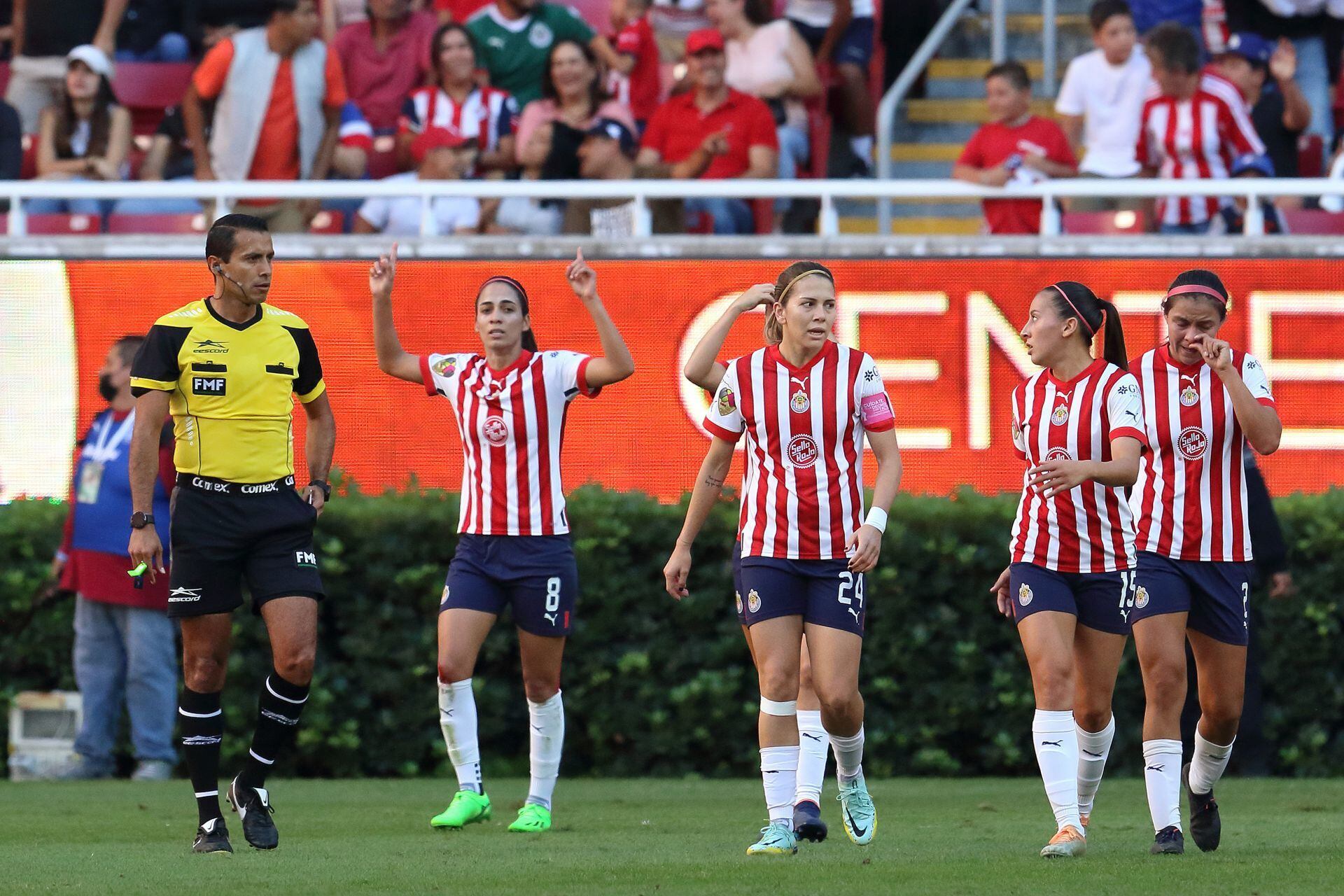 Christian Jaramillo celebra su anotación, esto en partido correspondiente a los cuartos de final de vuelta de la Liga MX femenil
