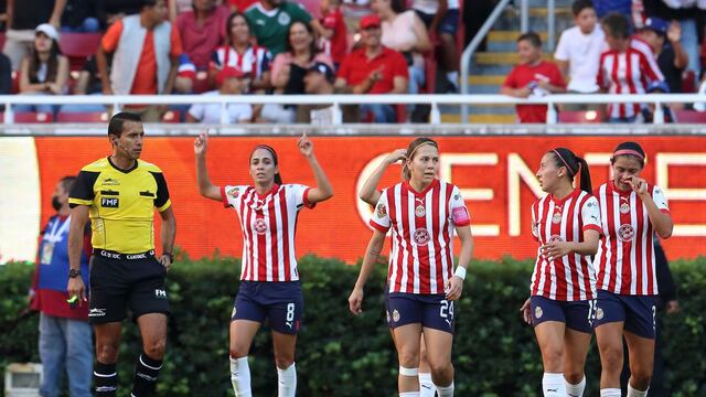 Christian Jaramillo celebra su anotación, esto en partido correspondiente a los cuartos de final de vuelta de la Liga MX femenil