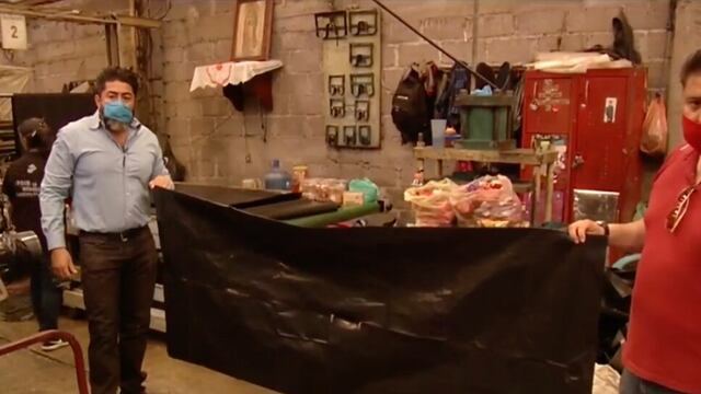 Fabrican bolsas para trasladar a víctimas de Covid-19 .