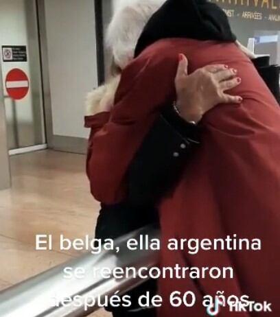 Pareja que se reencontró