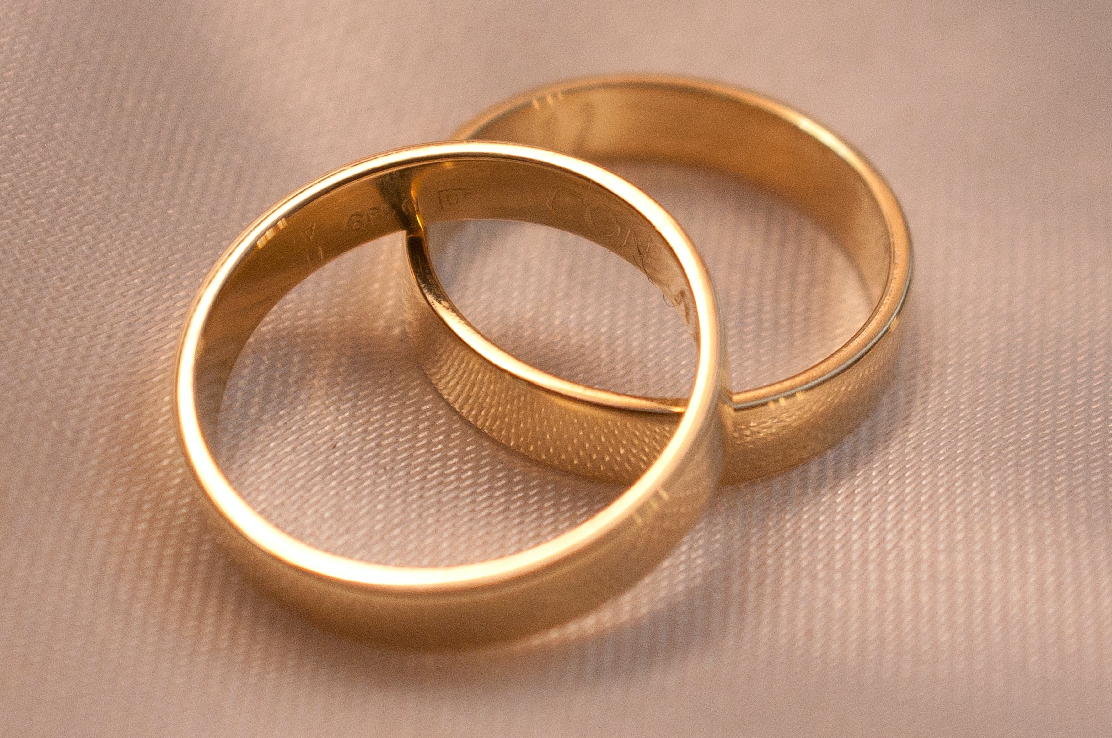 Ritual anillos para el amor en Navidad 2022