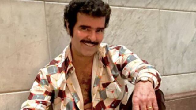 Pablo Montero como Vicente Fernández