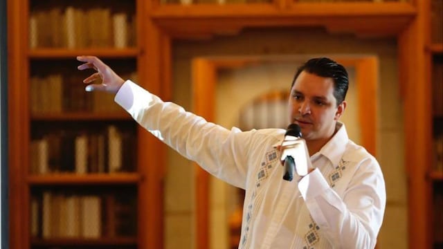 Arístides Guerrero sufre accidente previo a toma de protesta